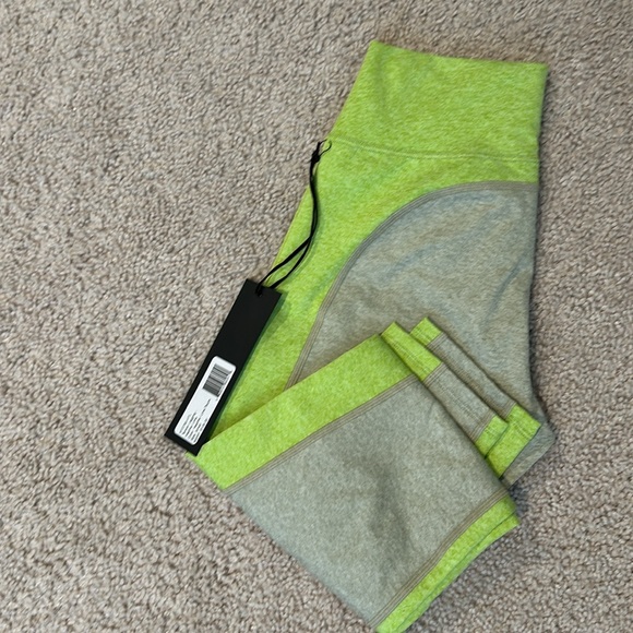 NWT Noli leggings. Size small - Picture 2 of 4